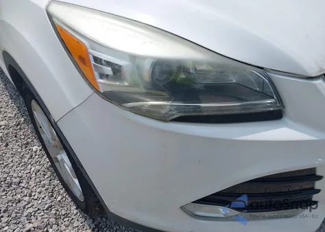 2015 Ford Escape Titanium z USA, uszkodzony, nr VIN 1FMCU0JX2FUC03241